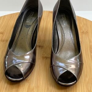 Kenneth Cole Reaction Peep Toe Pumps 8.5 M Stiletto/ Heels Womens Shoes